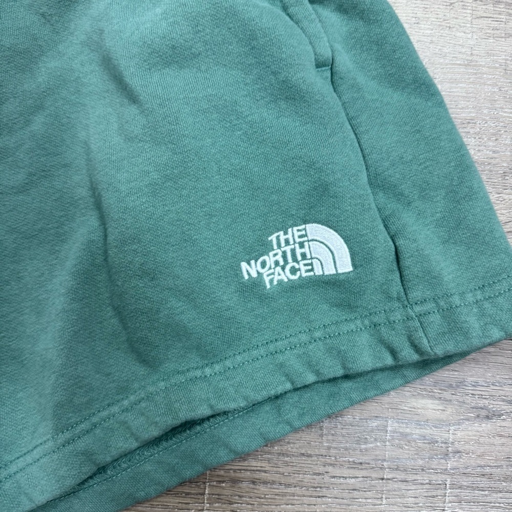 The North Face Evolution Shorts Dark Sage Green Women’s Small Sweatshorts - Picture 4 of 10